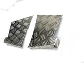 LAND ROVER DEFENDER 90" CHEQUER PLATE REAR WING CORNERS 3MM PLAIN ALUMINIUM BLACK  - DDS Metals - LR77B-3P